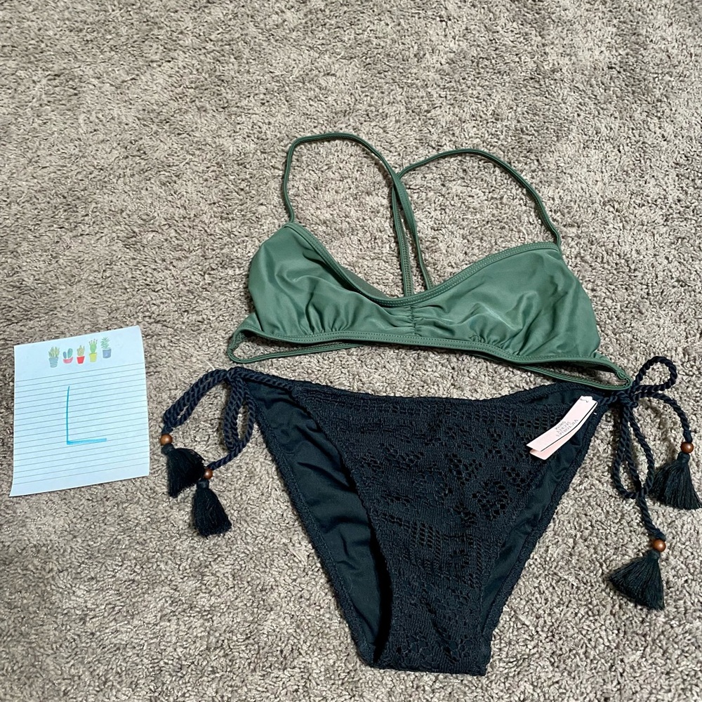 Victoria’s Secret bikini - Large